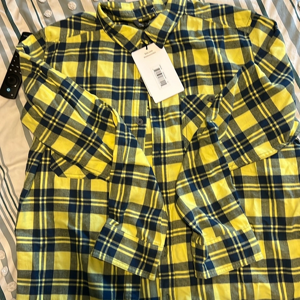 NWT men’s Stio button down shirt.
